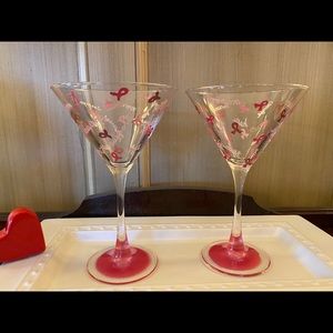 2 martini/cosmopolitan glasses